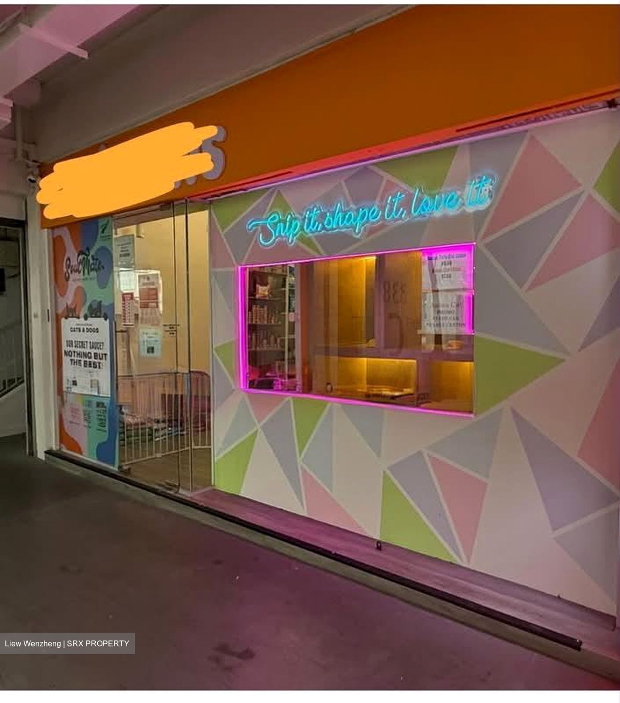Jurong East Avenue 1 (D22), Shop House #592347111